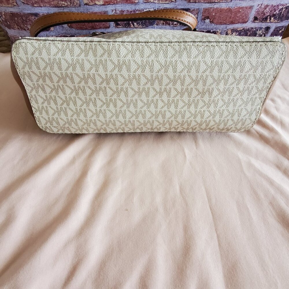 Michael Kors Charlotte Large Logo Monogram Top Zip Tote Bag (Vanilla) - Picture 5 of 6